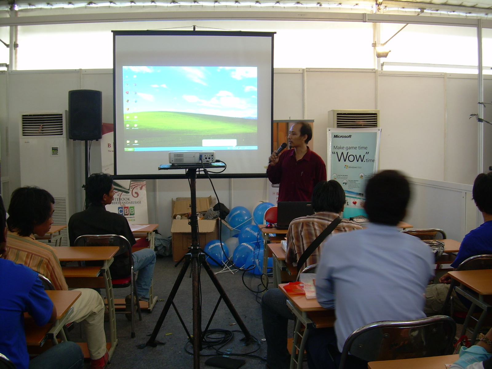 2007-12-12.16 Workshop Data Recovery Komputek Expo 2007 AJBS28 2007-12-12.16 Workshop Data Recovery Komputek Expo 2007 AJBS28