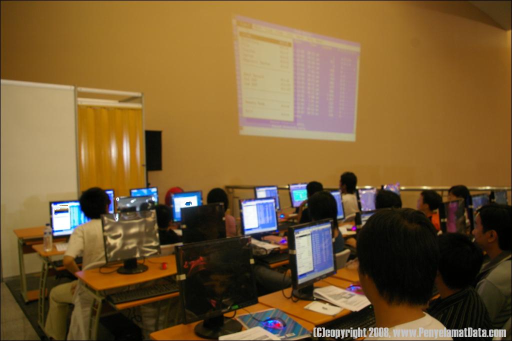2008-10-29 Workshop Data Recovery Komputek Expo 2008 GalaxyMall-2 2008-10-29 Workshop Data Recovery Komputek Expo 2008 GalaxyMall-2